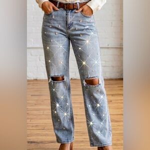 NWT Crystal Embellished Light Wash Women’s boutique Jeans ripped knee Large
